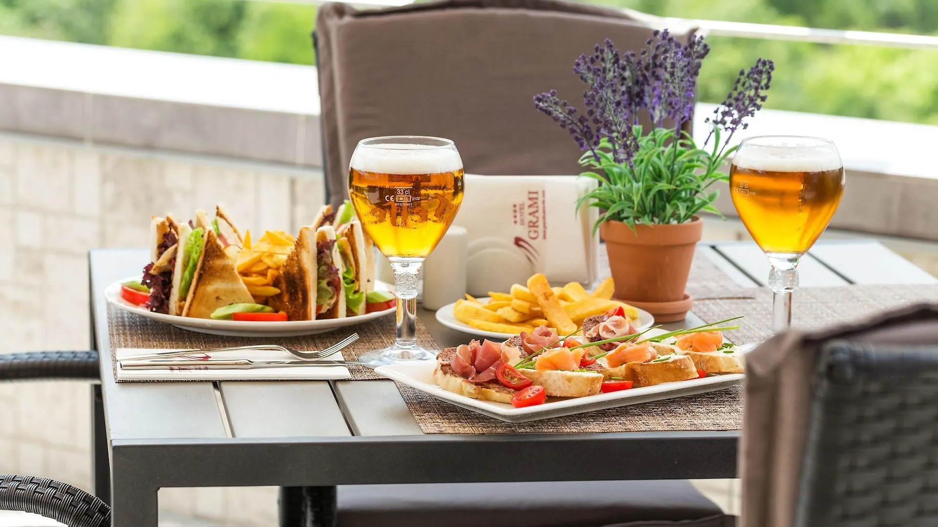 Grami Hotel Sofia 4*,